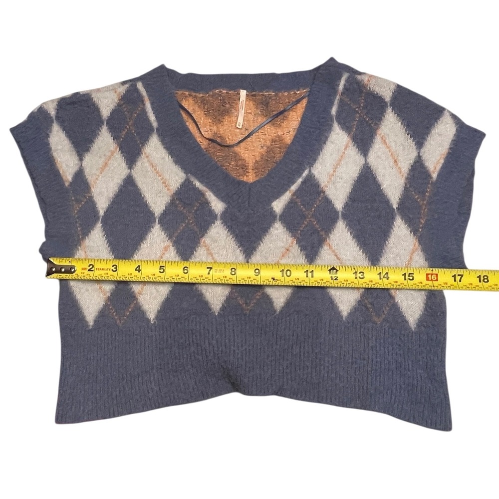 Free People Through The Motions Argyle V-Neck Sweater Vest Blue Fuzzy Cropped XS - Picture 4 of 9